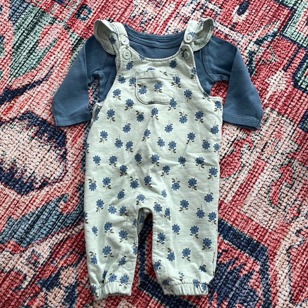 Carters baby girls matching outfit 0-3m